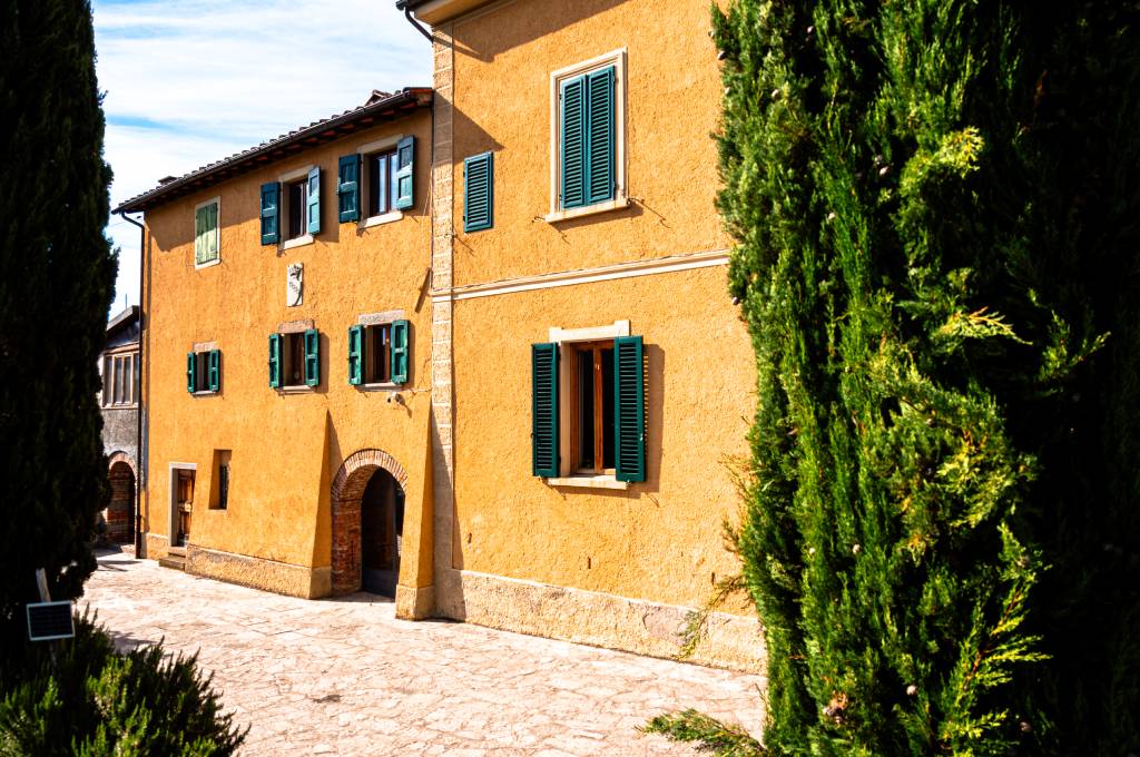 villa-vettori-agriturismo-toscana-con-piscina-esterni-09
