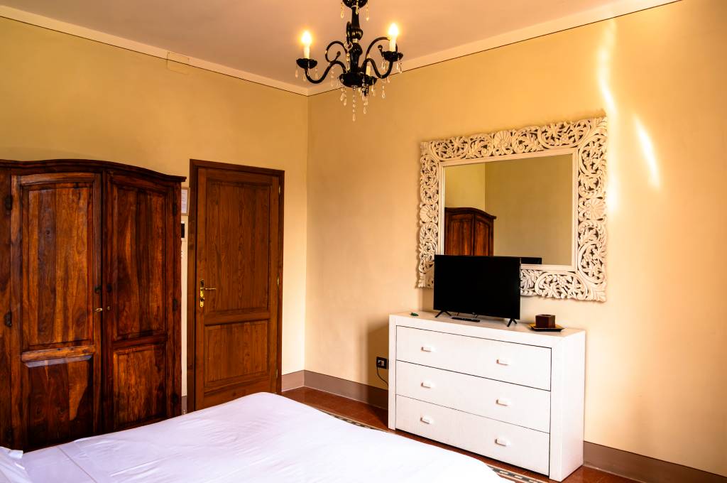 villa-vettori-agriturismo-toscana-con-piscina-quercia-01